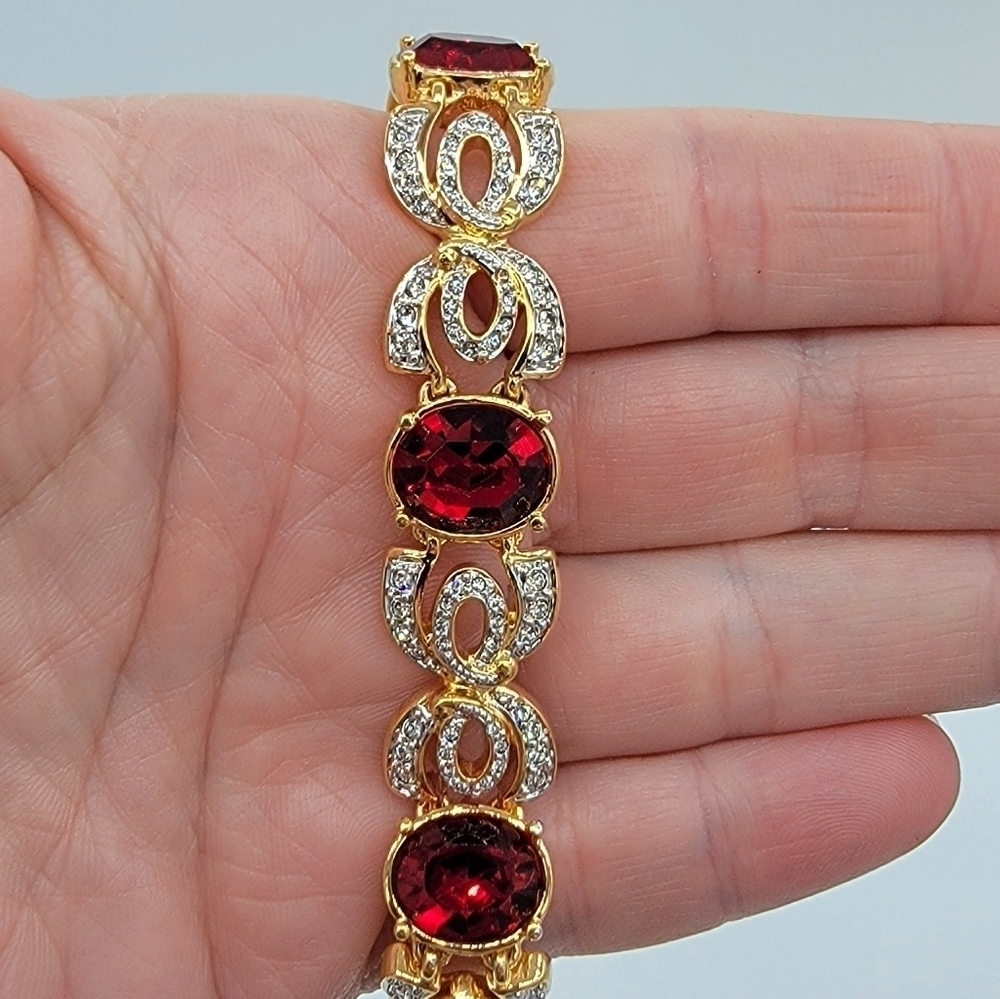 Vintage Bracelet Goldtone Red & Clear Crystals #1748